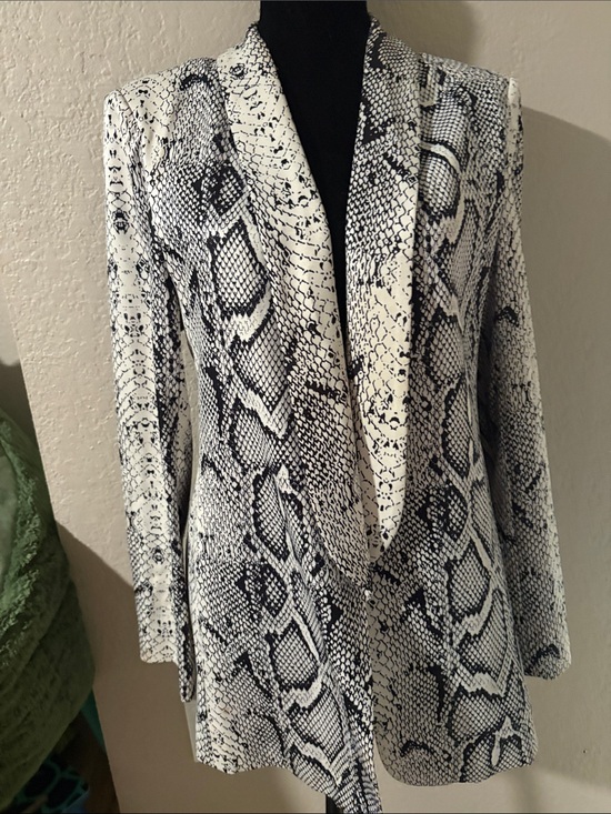 Jackets & Blazers - Women's Black & White Snake Print Blazer Jacket